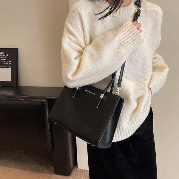 Large Capacity Handbag – Simple Tote Bag