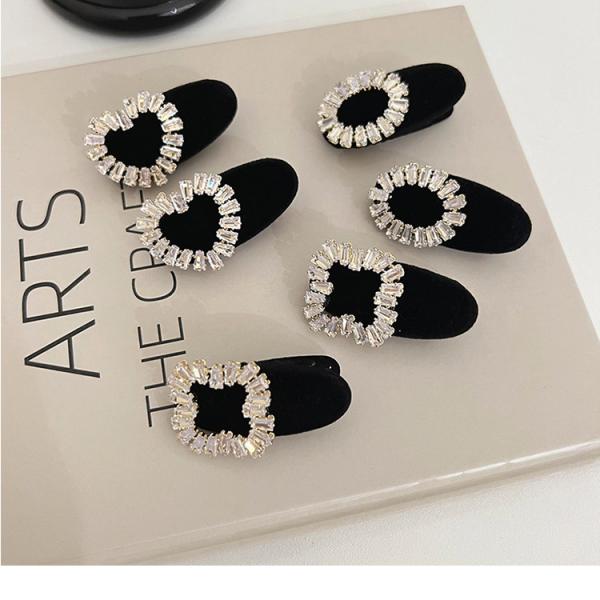 Velvet Diamond Square Hair Clip