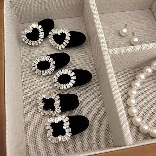 Velvet Diamond Square Hair Clip