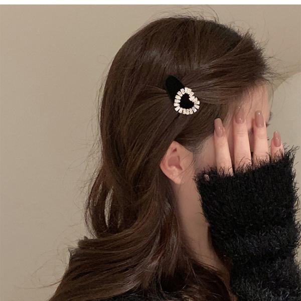 Velvet Diamond Square Hair Clip
