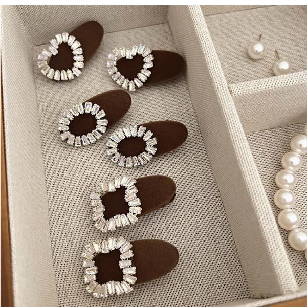 Velvet Diamond Square Hair Clip