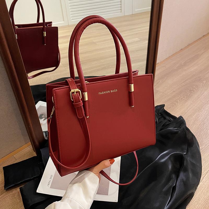 Large Capacity Handbag – Simple Tote Bag