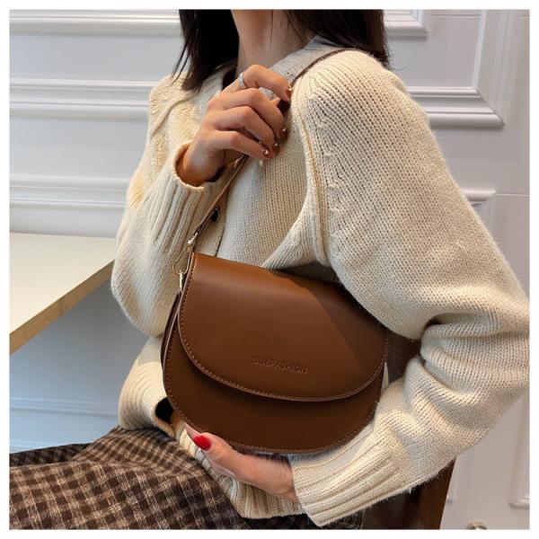 Small retro bag